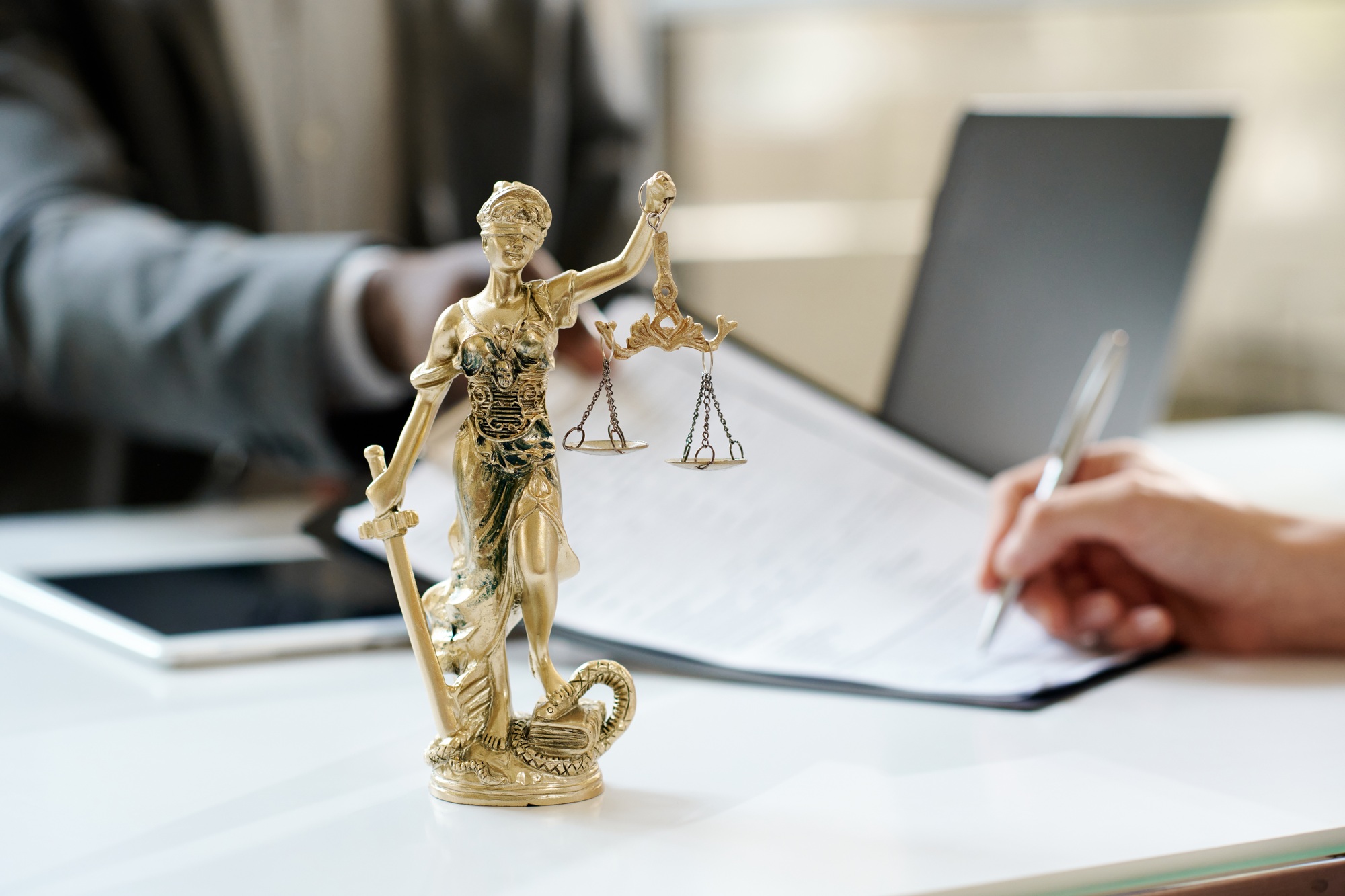 🥇 Criminal Lawyer in Paraguay: Defense for Penal Cases